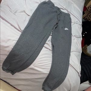 Comfy warm joggers! NIKE